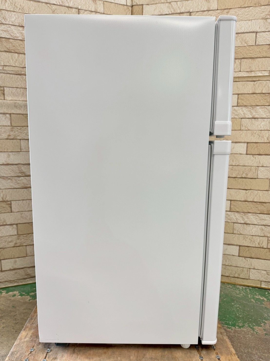 【高年式】大阪送料無料★3か月保障★JR085HM01WH★SR-149 高年式】大阪送料無料☆3か月保障付き☆冷蔵庫☆マクスゼン☆2