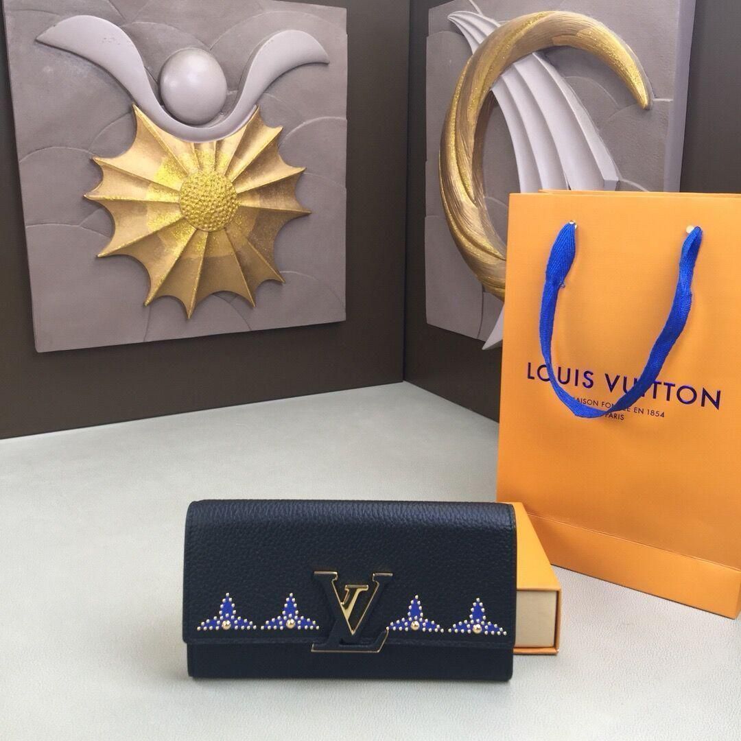 極美品　47 LOUIS VUITTON ルイヴィトン　長財布　二つ折り財布 LOUIS VUITTON ルイ・ヴィトン 長財布 ピンク