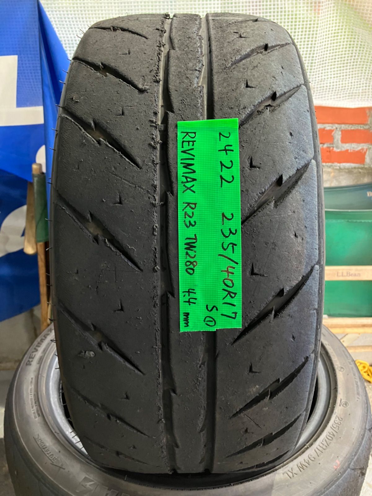 中古シバタイヤTW280 235/40R17 2本 | ANAV.IT