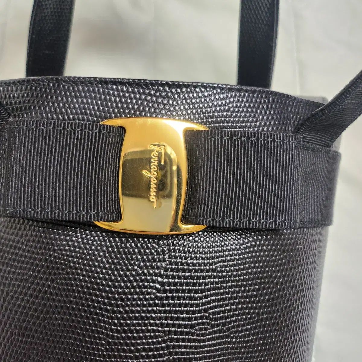Ferragamo フェラガモ ハンドルバッグ
