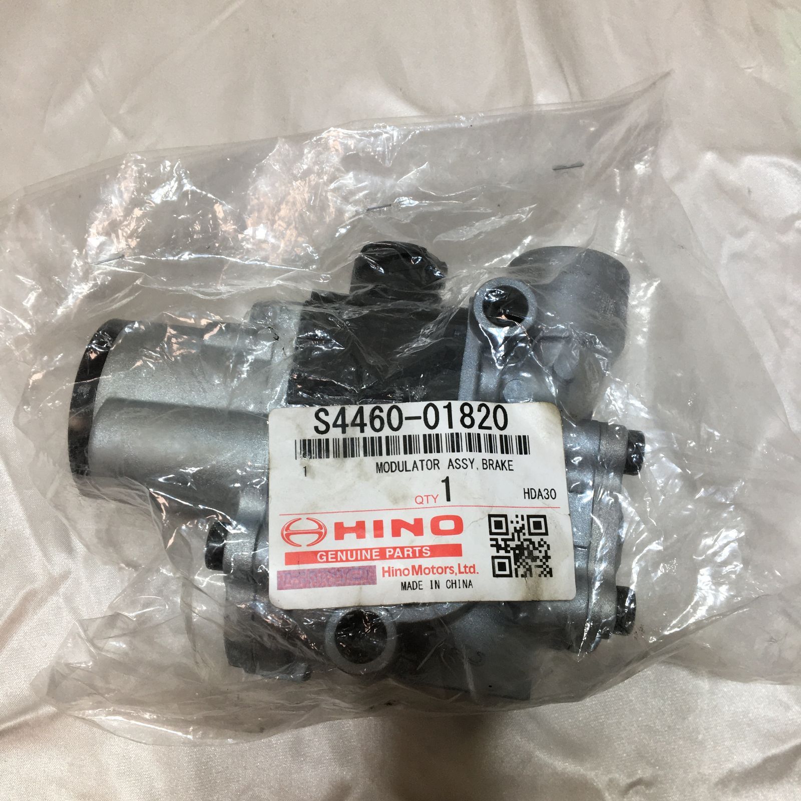 未使用 新品 日野 ABSバルブ WABCO ABS ソレノイドモジュレータバルブ 