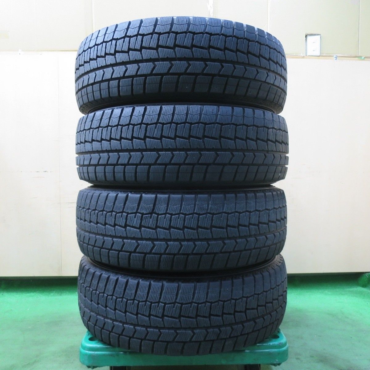 ★SEIN　16×6.5J+53　114.3/5Hノアヴォクシーステップワゴンエスクァイアエリシオンストリームアクセラなどオススメサイズ★ バリ溝！キレイ！9.5分☆スタッドレス 215⁄60R16 ダンロップ