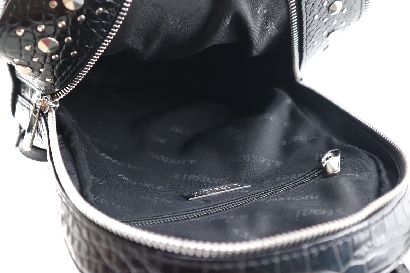 未使用 a.testoni ア テストーニ リュック クロコ レザー 型押し