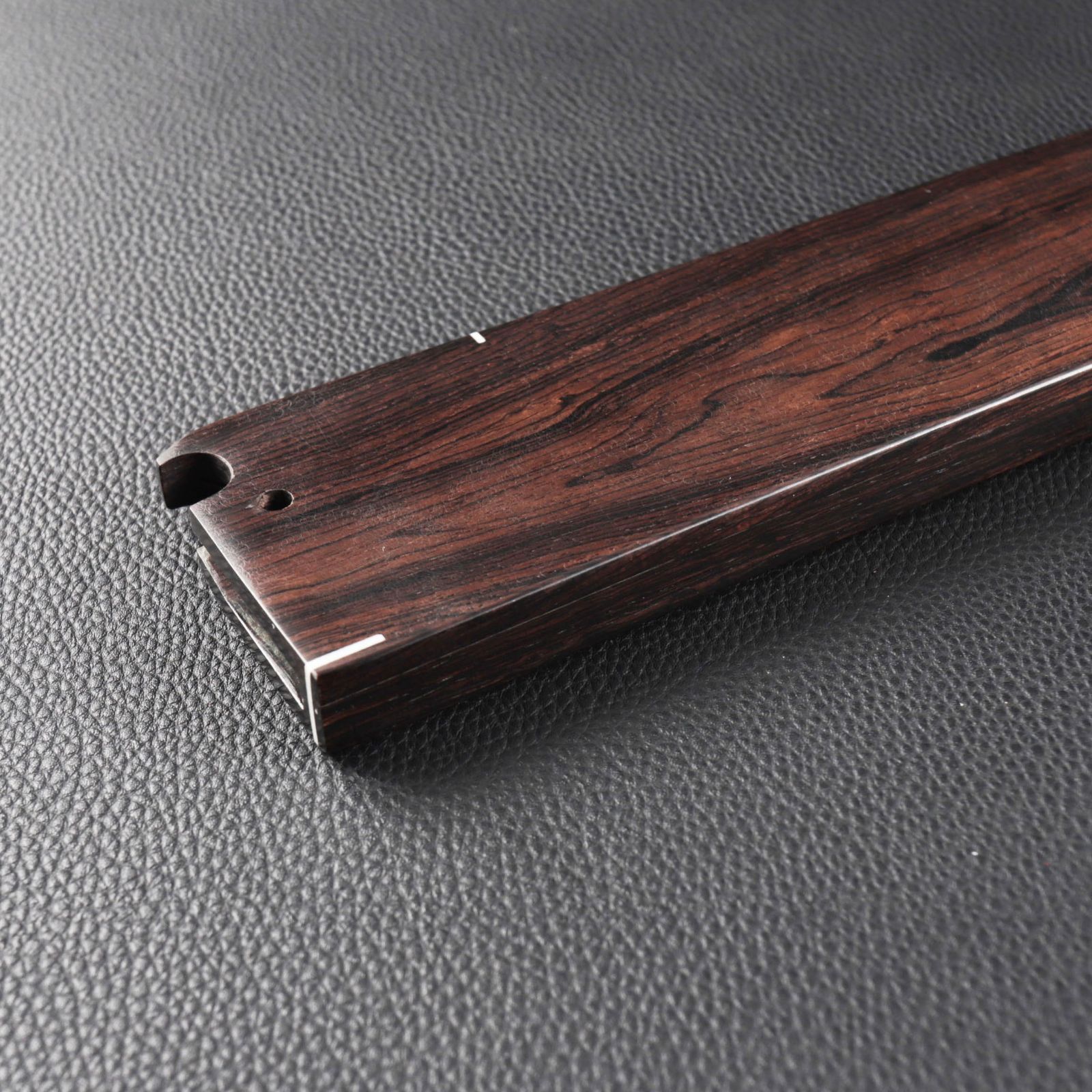鞘 先丸包丁 専用の鞘 アフリカ黒檀 尺寸（刃渡り300mm）サイズ専用 楽天市場】鞘 柳刃包丁専用鞘 黒檀 尺（刃渡り300mm）サイズ専用
