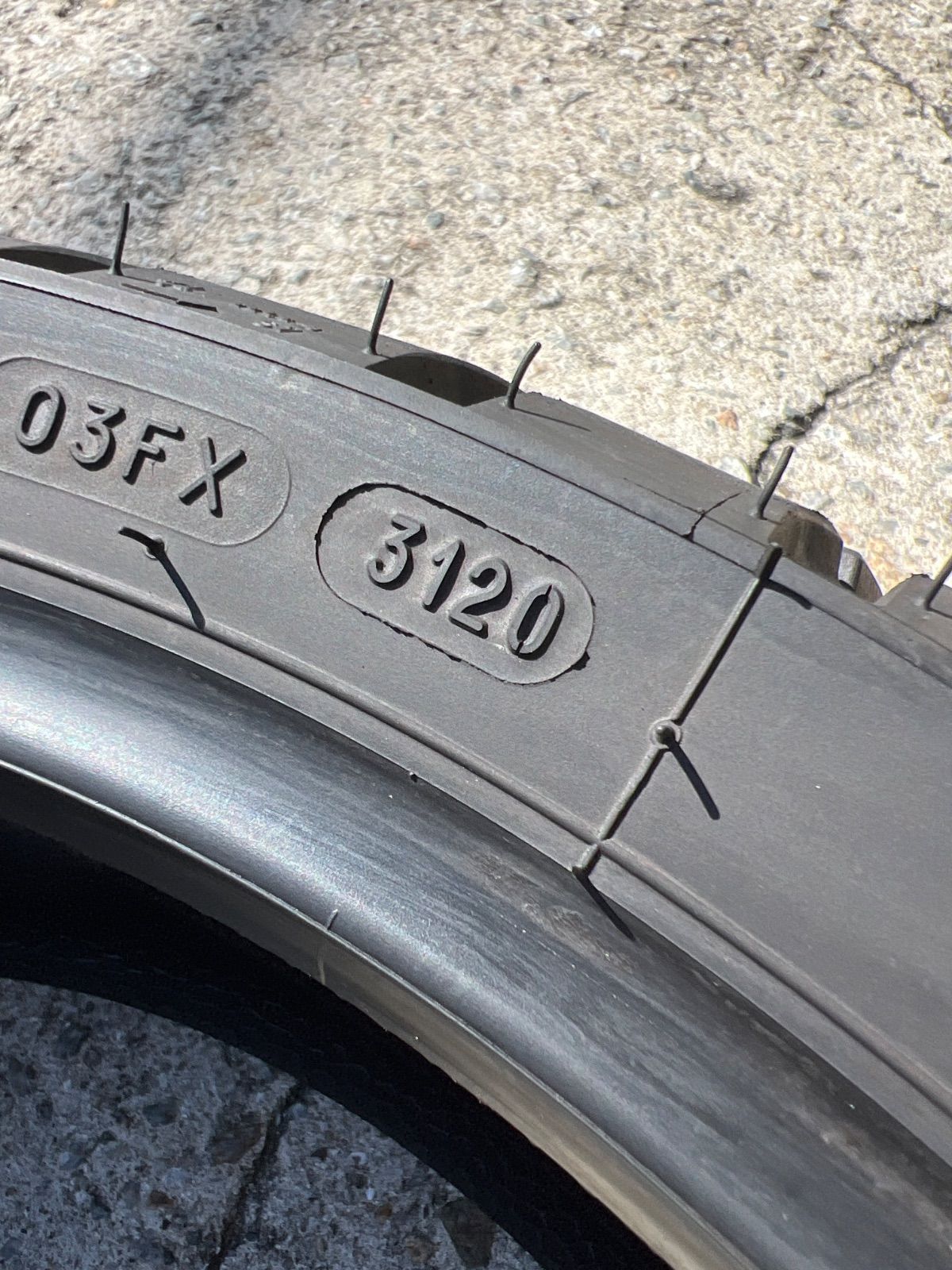 ミシュラン アナキーアドベンチャー 前後セット 120 70R17 180 55R17 316 BRIGHTFACE_UK