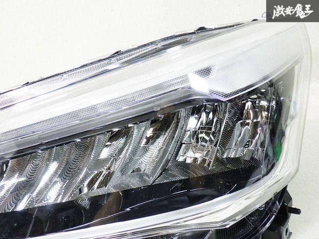 トヨタ 純正 A200A A210A ライズ 後期 LED ヘッドライト ヘッド