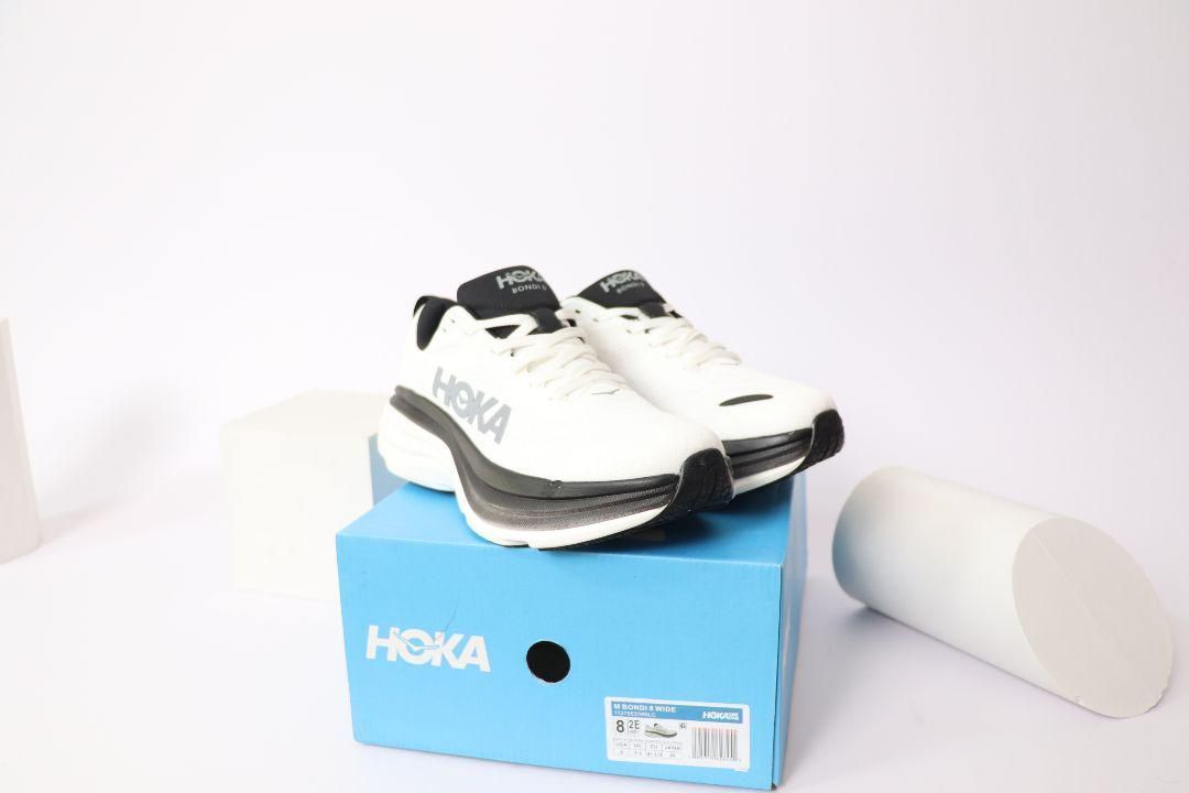 HOKA ONE ONE BONDI 8 ホカオネオネ ボンダイ8 ランニングシューズ メンズ スニーカー ホワイトブラック