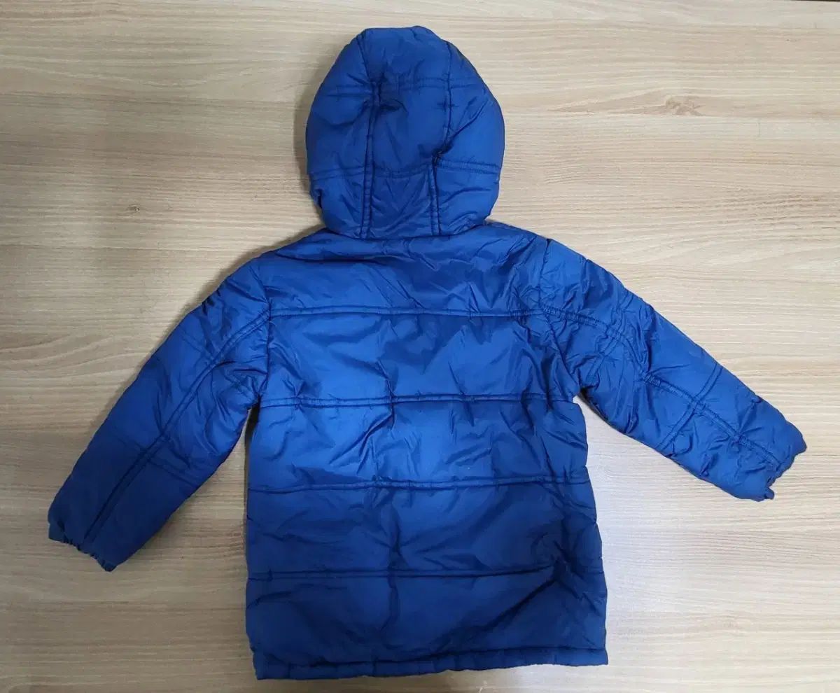 バーバリー 子供用 リバーシブル フード ダウン アウター 3 y