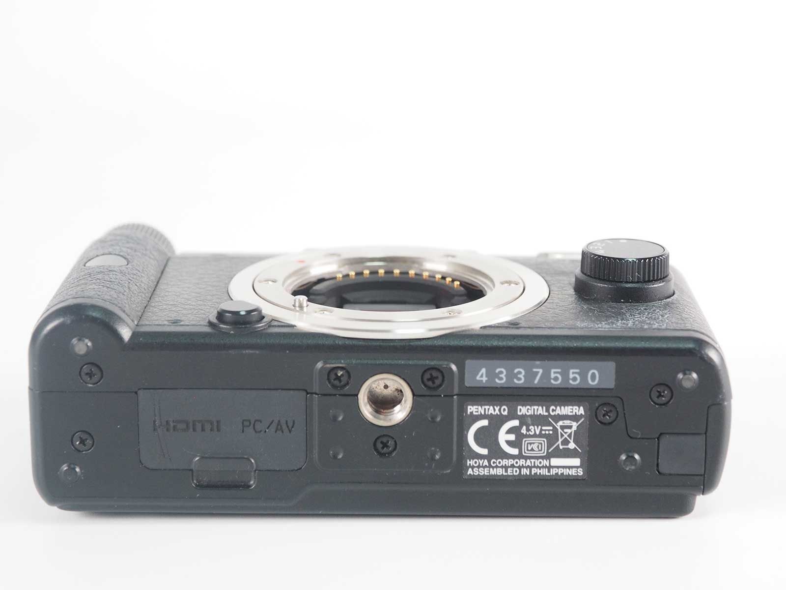 ペンタックス Pentax Q 12.4MP Digital Camera Black Body Only