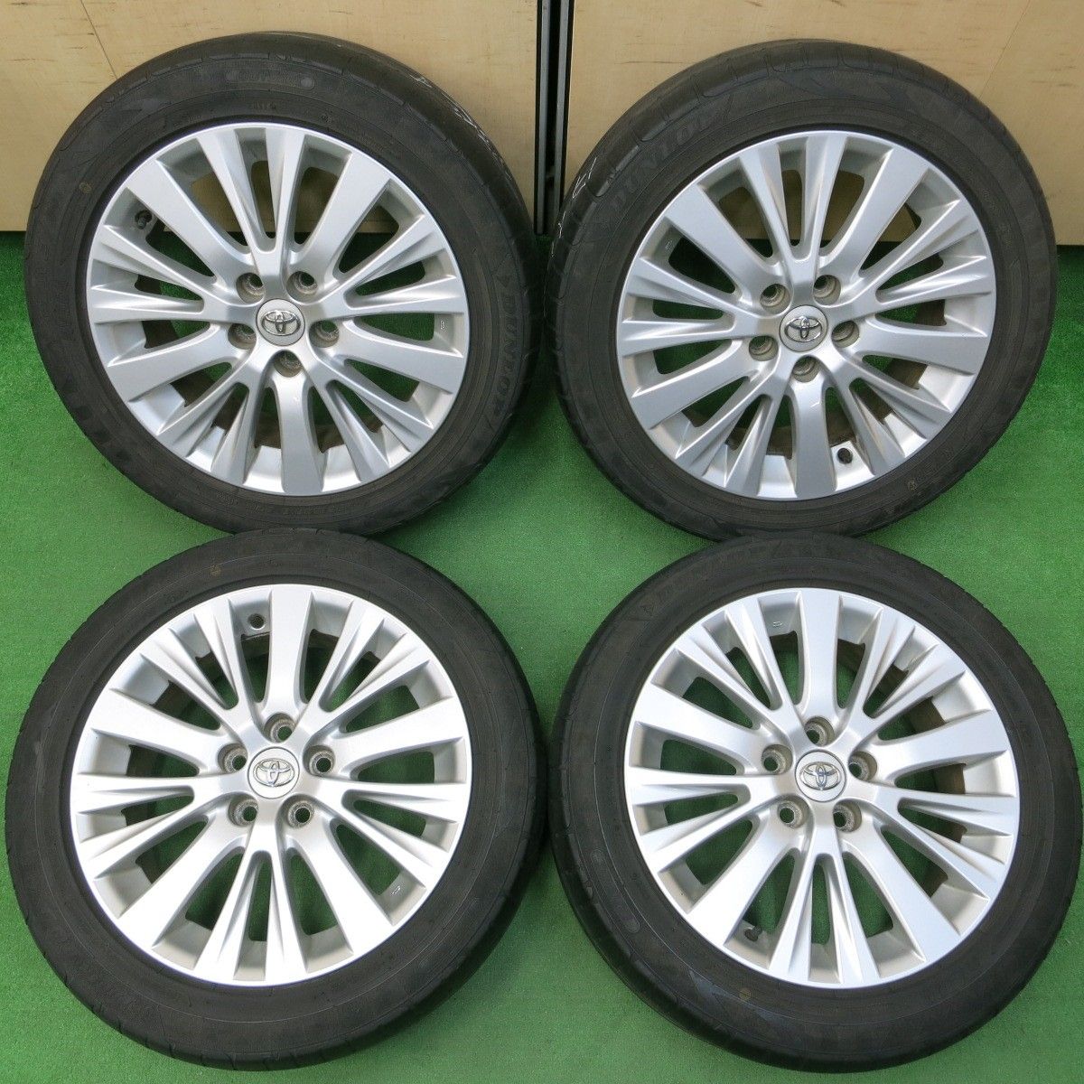 *送料無料* キレイトヨタ 20系 アルファード ヴェルファイア 純正 235/50R18 ダンロップ エナセーブ RV504 PCD114.3/5H4042411イノ