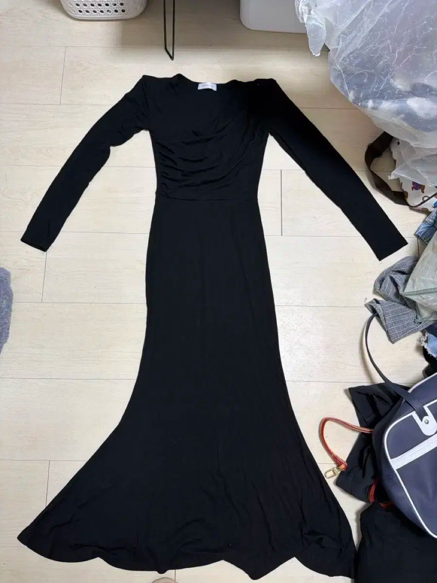 黒 冬 ロング ワンピース 黒 冬 ロング ワンピース ワンピース