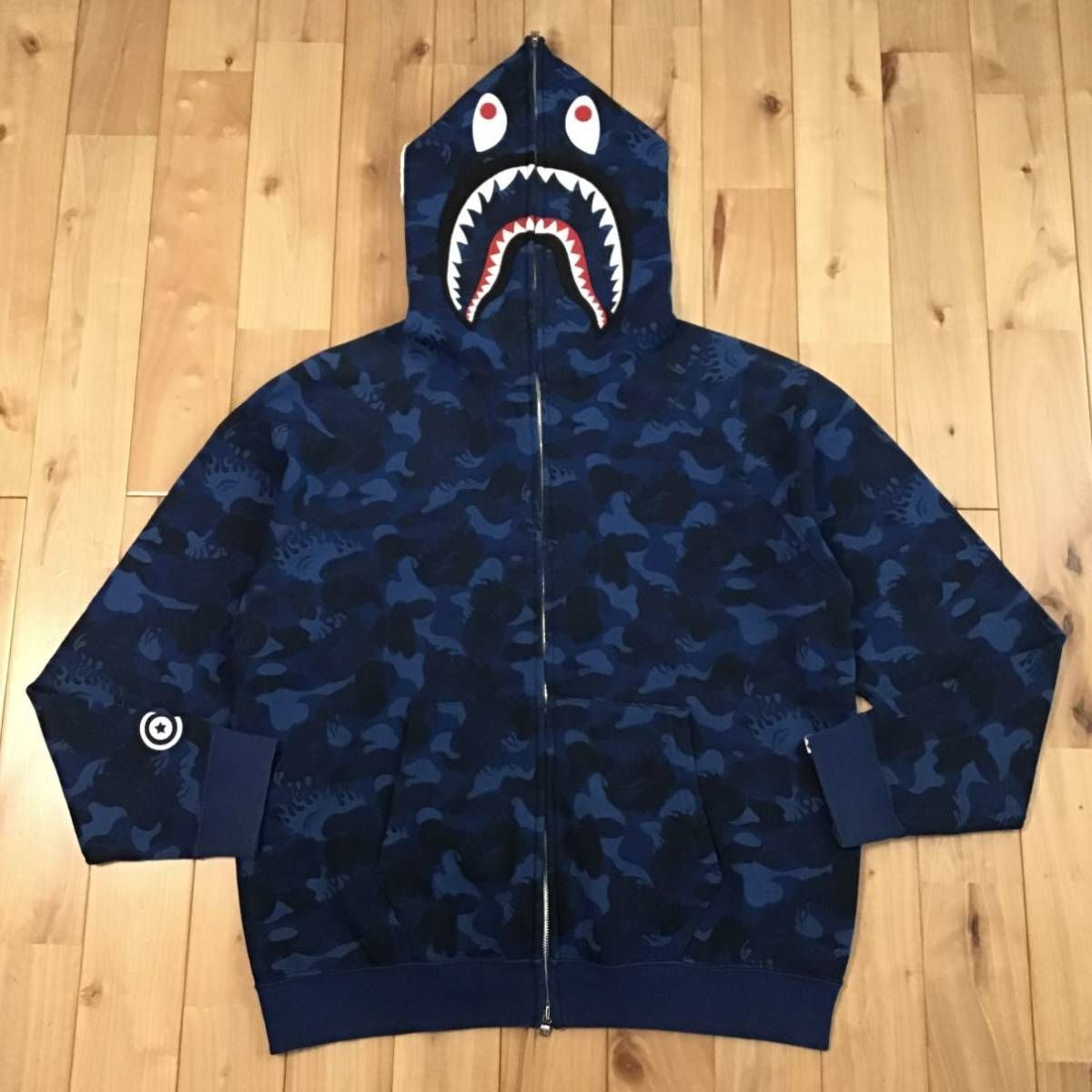 ☆ムック限定☆ ファイヤーカモ シャーク パーカー Mサイズ shark full