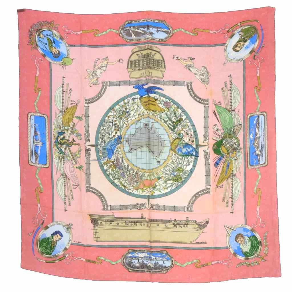 エルメス HERMES LE GEOGRAPHE 地理学者 カレ90 スカーフ 総柄 ピンク