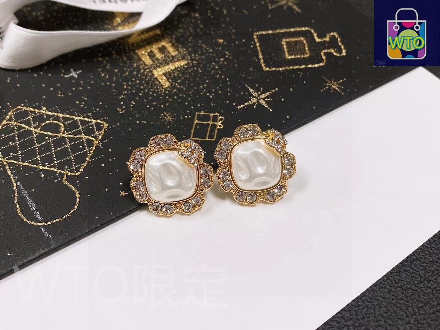 ダブルCイヤリング 今日特価】CHANEL ヴィンテージ ダブル C イヤリング 送料無料