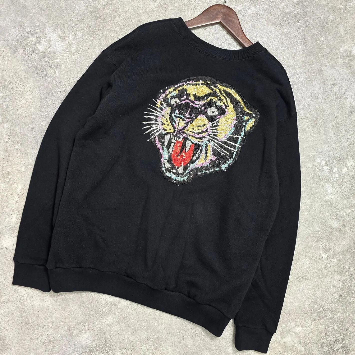 GUCCI ヴィンテージ ロゴ プリント タイガー スパンコール装飾 トレーナー