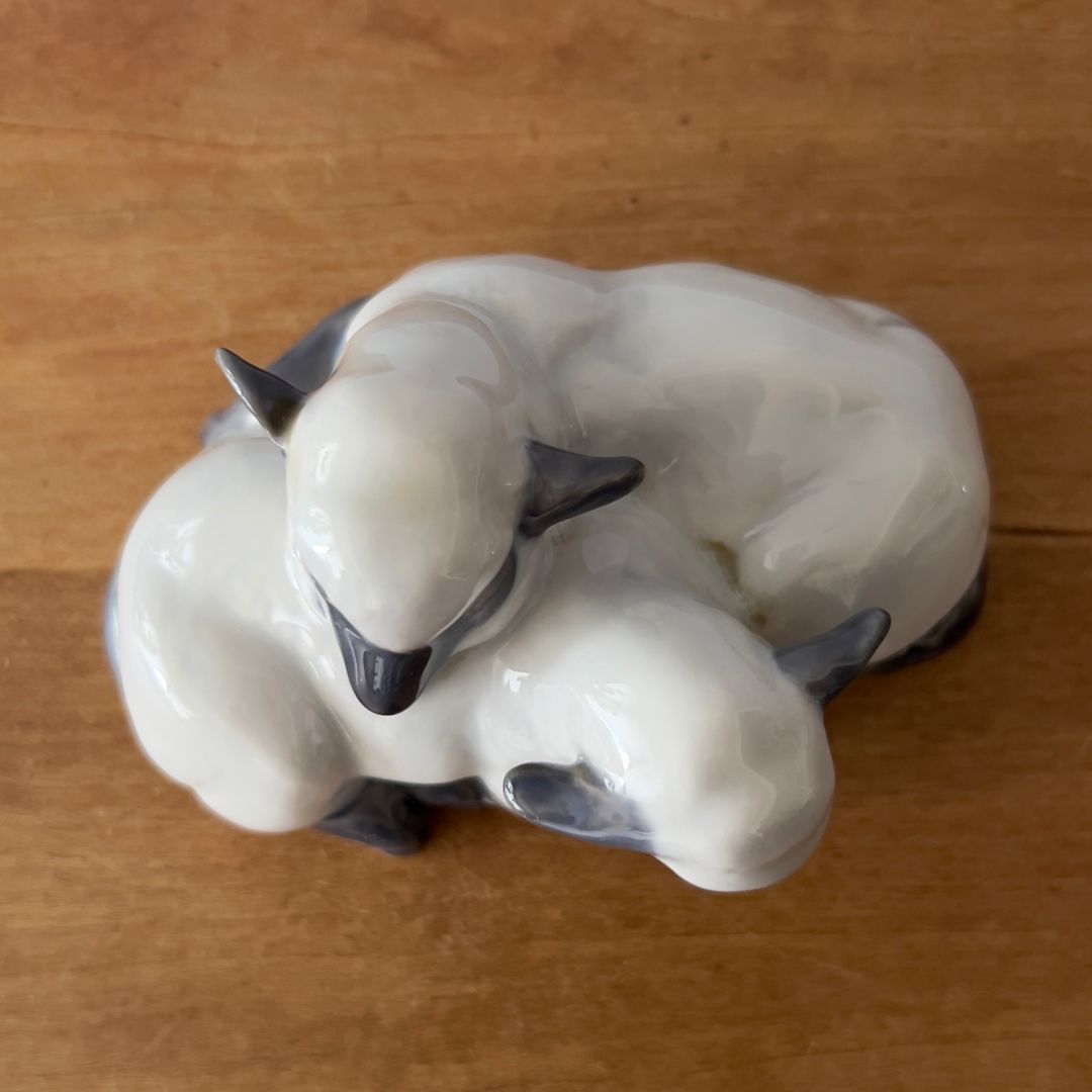 Royal Copenhagen ロイヤルコペンハーゲンフィギュリン 2匹の子羊 子羊のペア 2769 デンマークヴィンテージ 置物 動物 NEXPOTALLINN_EU