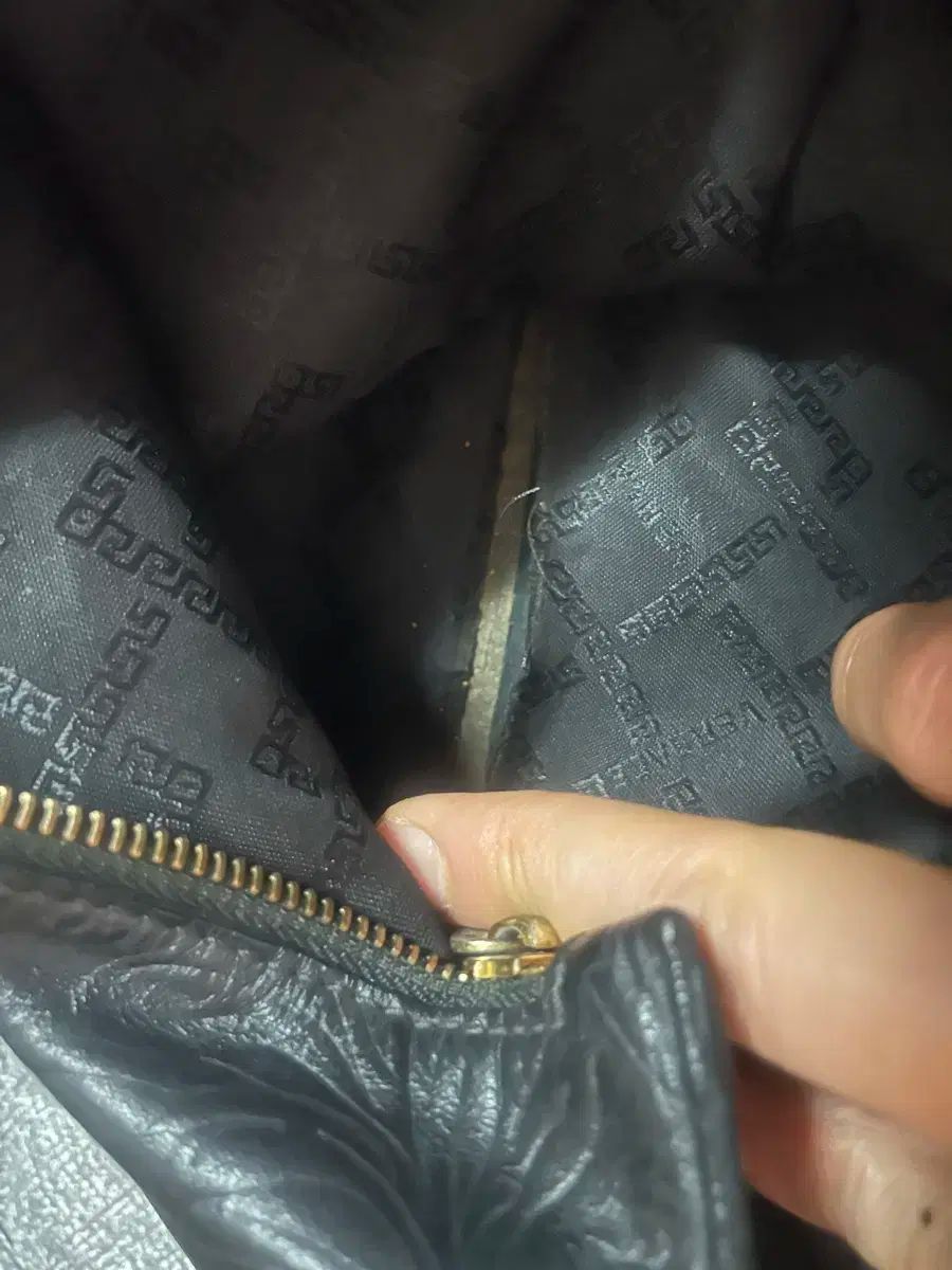 ヴェルサーチクラッチ