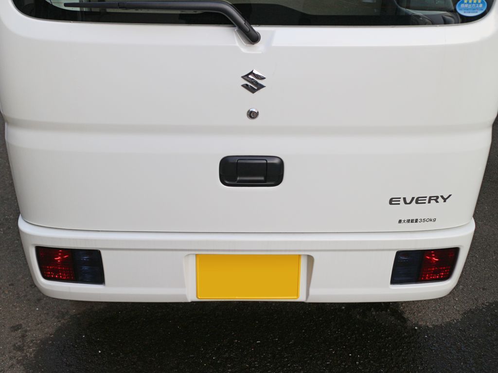 Tint+カット済み エブリイ バン DA17V テールランプ スモークフィルム(Type4：ハイマウントストップランプ用との3点セット)