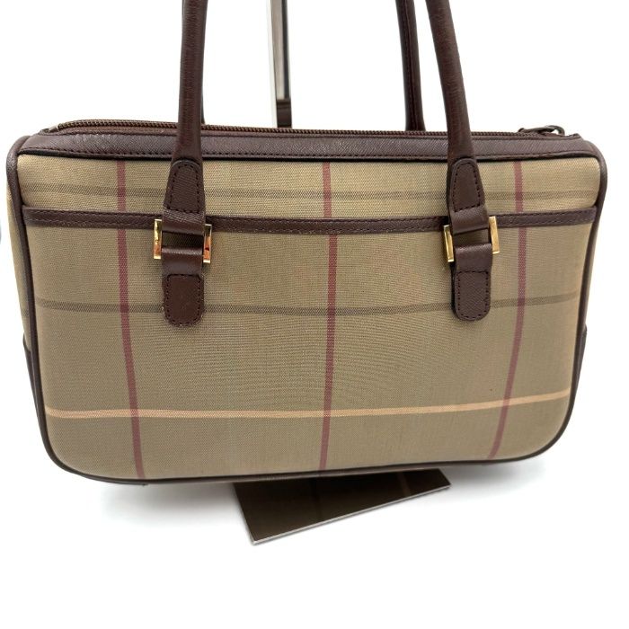 バーバリー BURBERRY