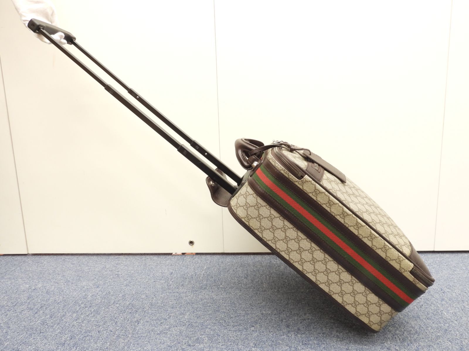 キャリーバッグ