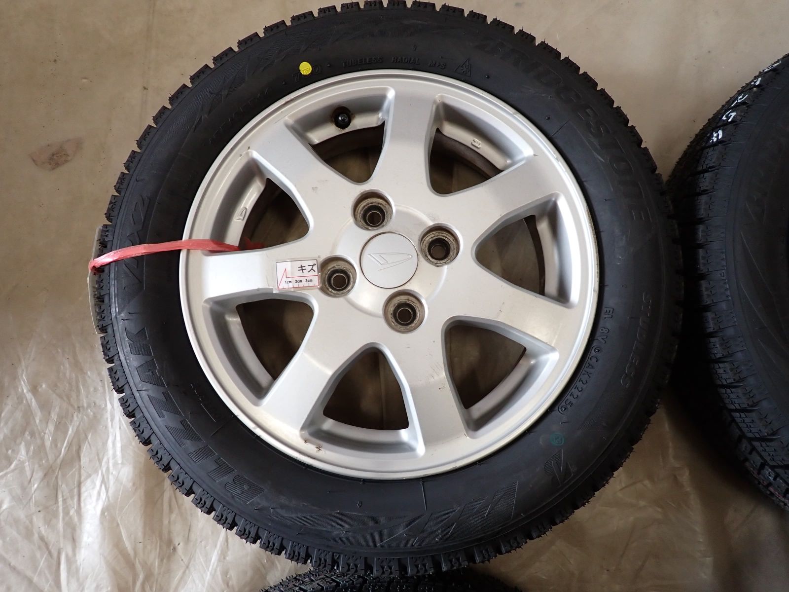ダイハツ純正 アルミ