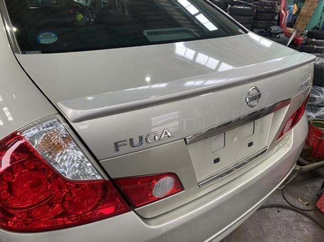 車 フーガ Y51 リア トランクスポイラー 純正
