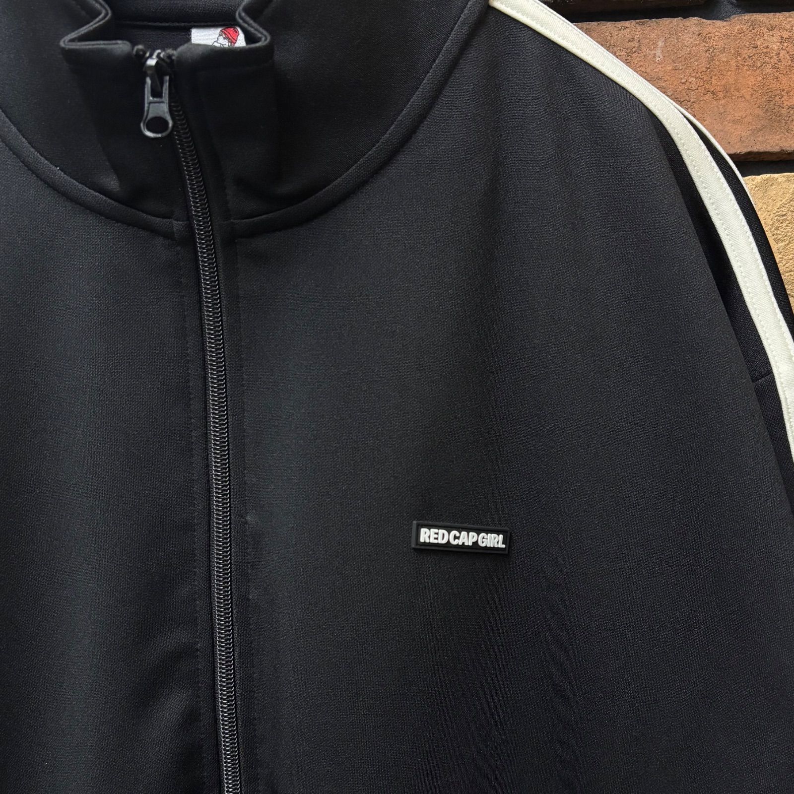 RED CAP GIRL バックプリントトラックジャケット】レッド