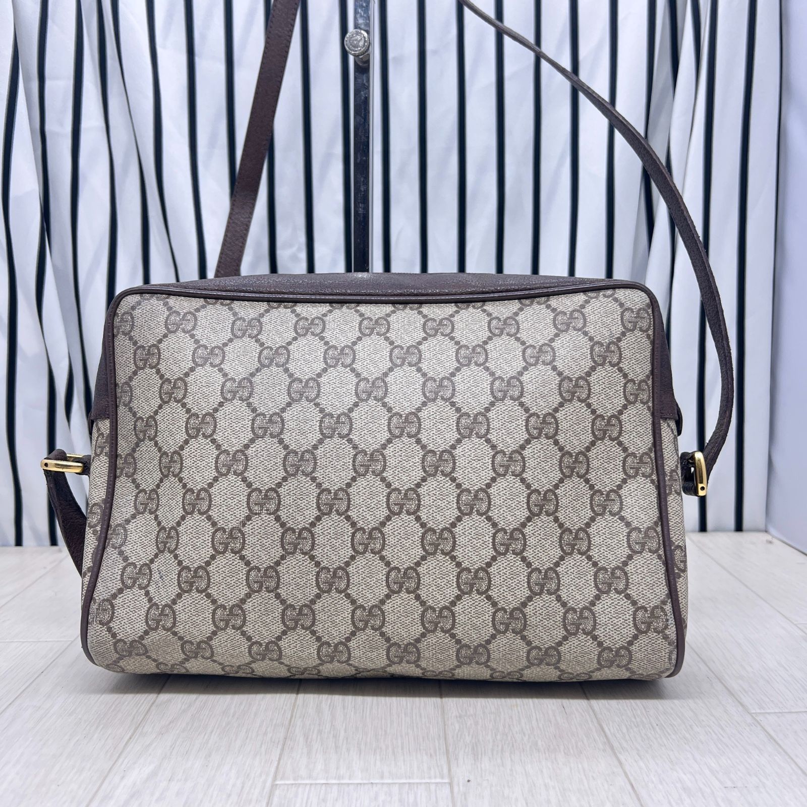 GUCCI グッチシェリーライン XL珍しいものグッチ それは新しい GUCCI グッチ シェリーライン XL 珍しいもの グッチ それは新しい