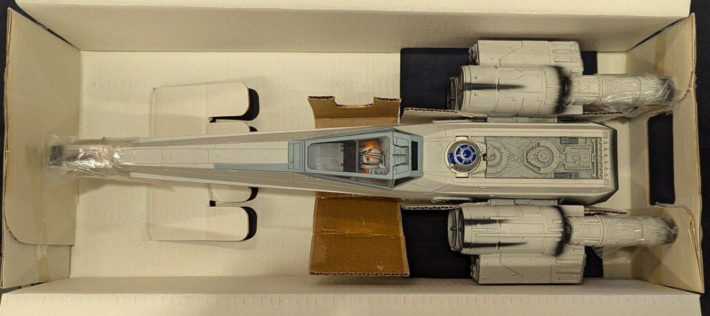 X-WING FIGHTER