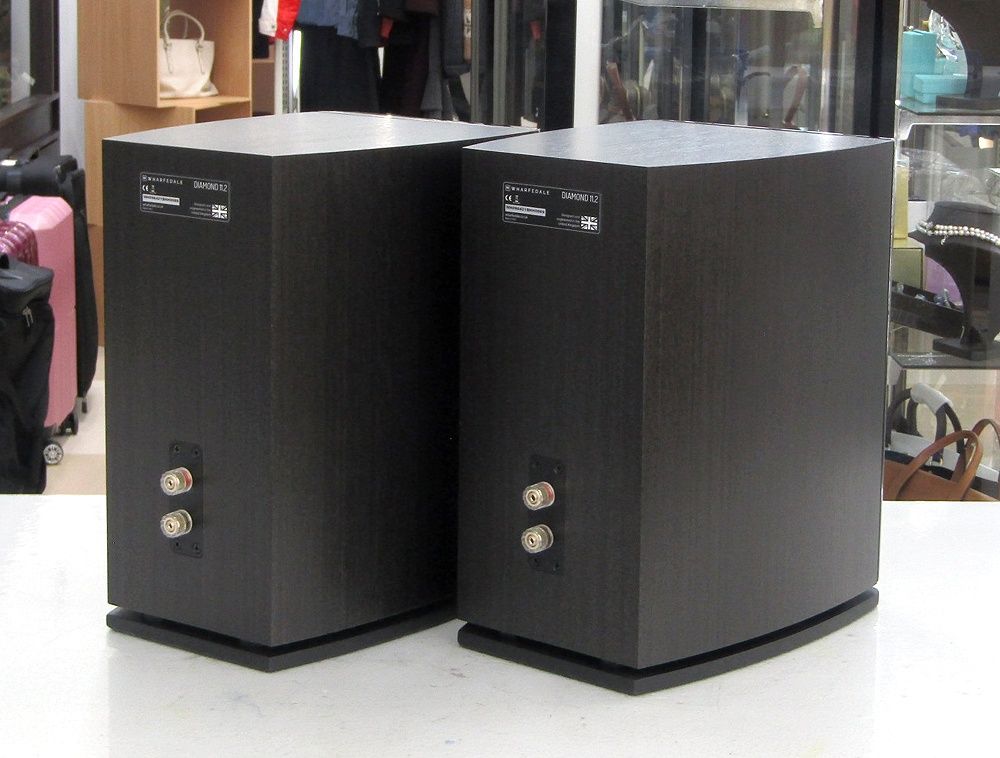  Wharfedale ワーフェデール Diamond 11.2 スピーカーペア ブラック 2 Way ブックシェルフ型 スピーカー スピーカー ウーファー