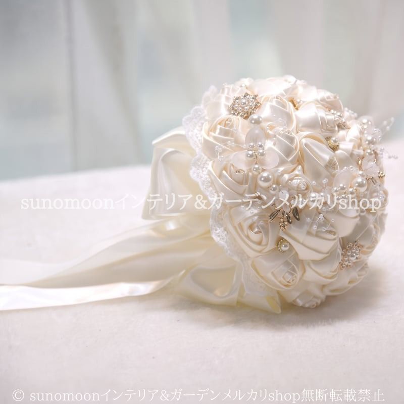 バラ ポンポン ブーケ 造花 薔薇 光沢 おしゃれ かわいい インテリア 結婚式 ウェディング フェイク フラワー ギフト 白 ピンク