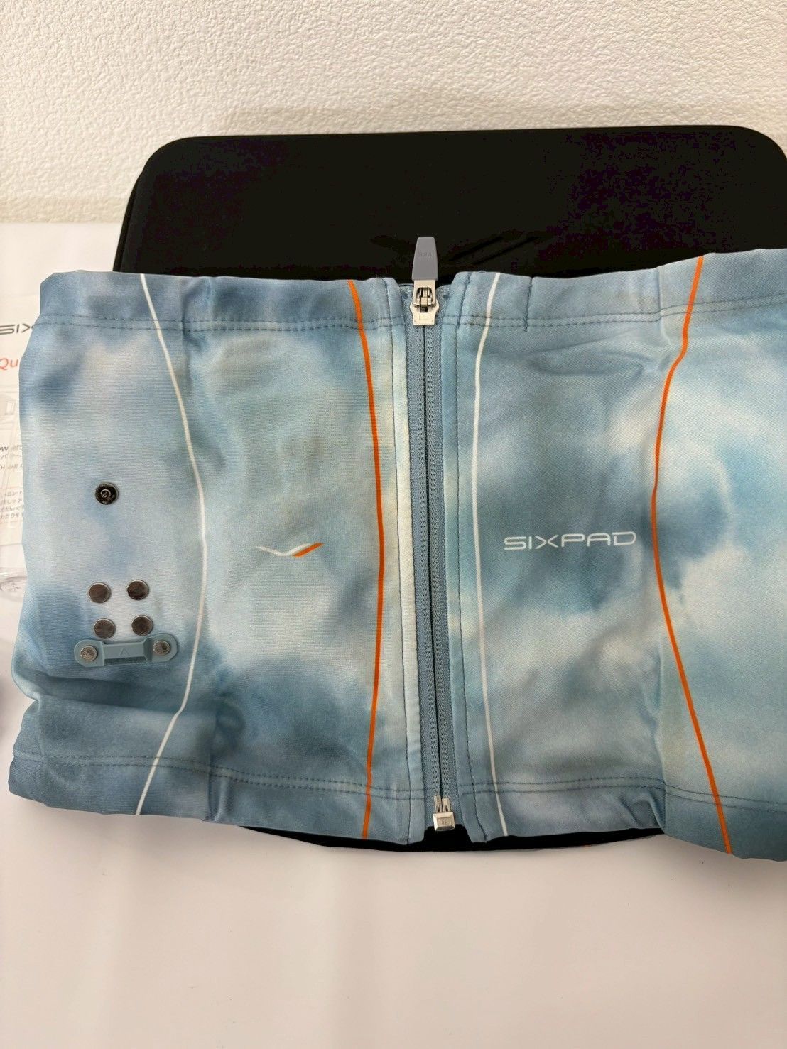 SIXPAD シックスパッド Powersuit Core Belt Mサイズ タイダイブルー 動作 済み