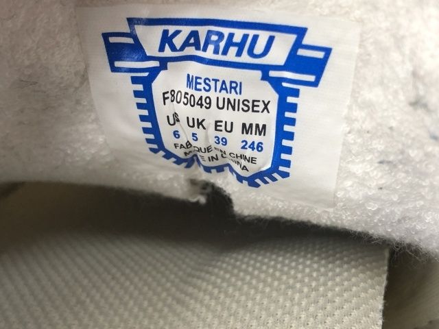 【中古】 Karhu カルフ MESTARI メスタリ F805049 グレー系 US6 111402249