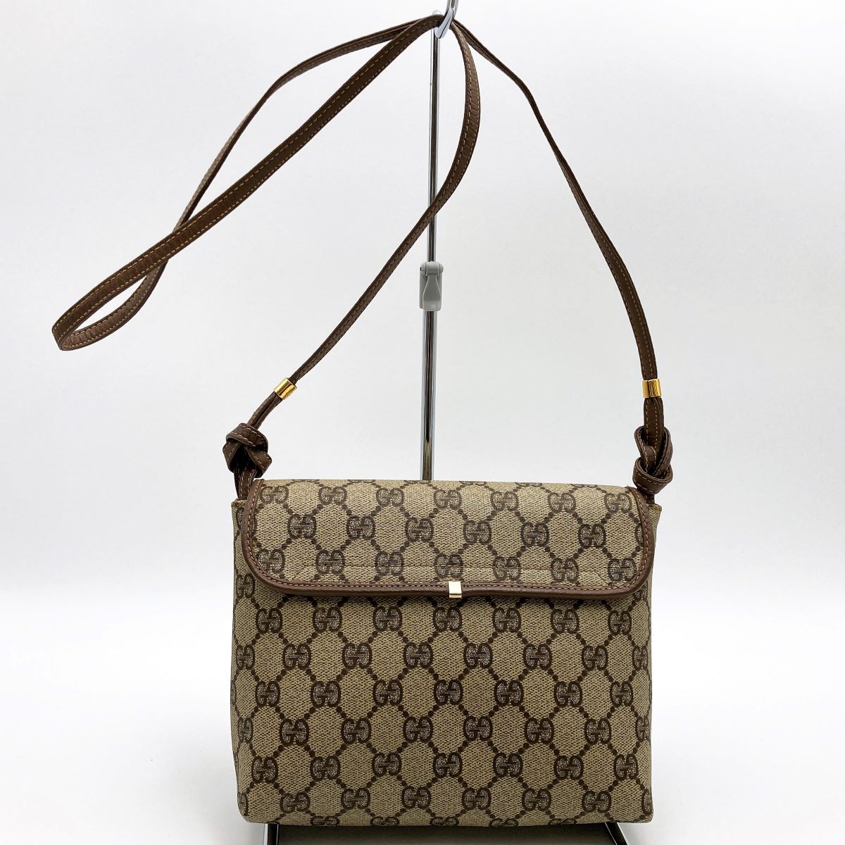 【GUCCI】ショルダーバッグ　GGスプリーム　ブラウン　斜めかけ GUCCI グッチ GGプラス GGスプリーム ショルダーバッグ