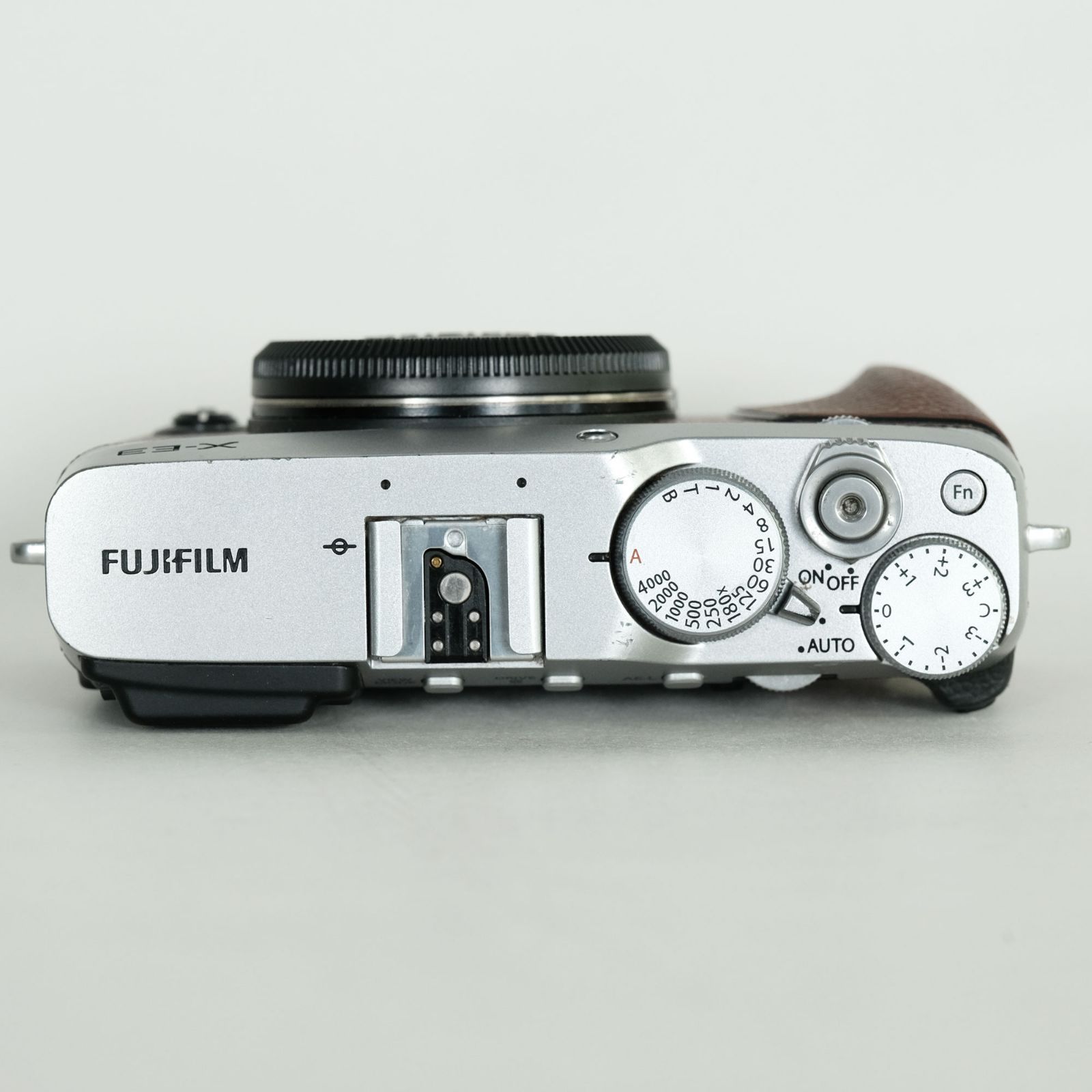 シャッター数26,222回] FUJIFILM X-E3 ボディ ブラウン / 富士