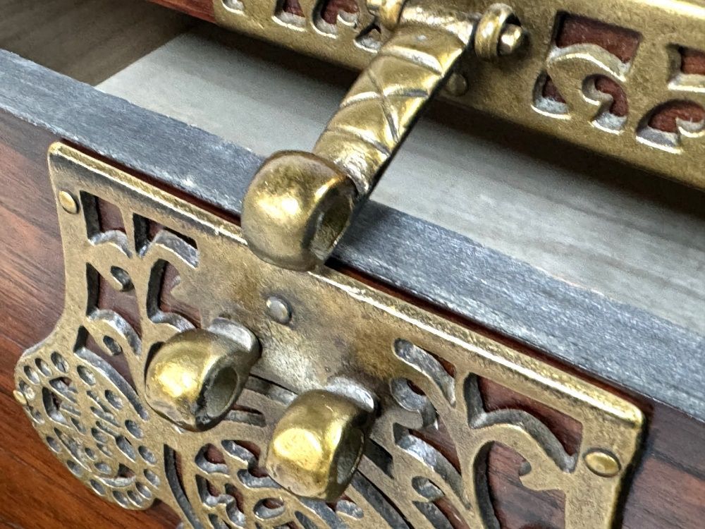 ☆韓国李朝箪笥(韓国李朝家具) 韓国製アンティーク家具☆ 在庫No.i