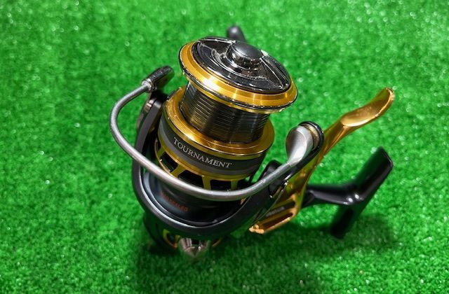 和塩 ダイワ 18トーナメント ISO 3000SH-LBD 和歌山塩屋店 併売