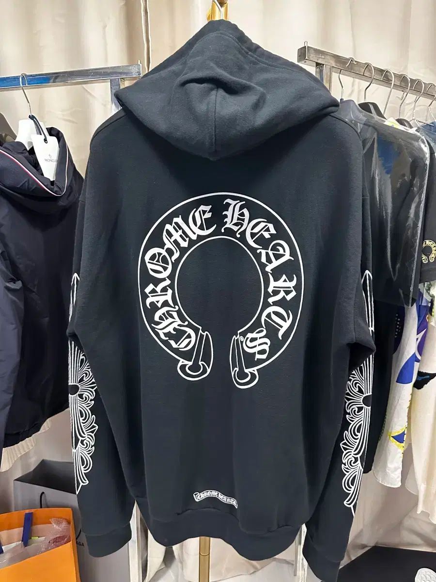 CHROME HAEATS クロムハーツ 馬蹄 フード付きTシャツ ほぼ