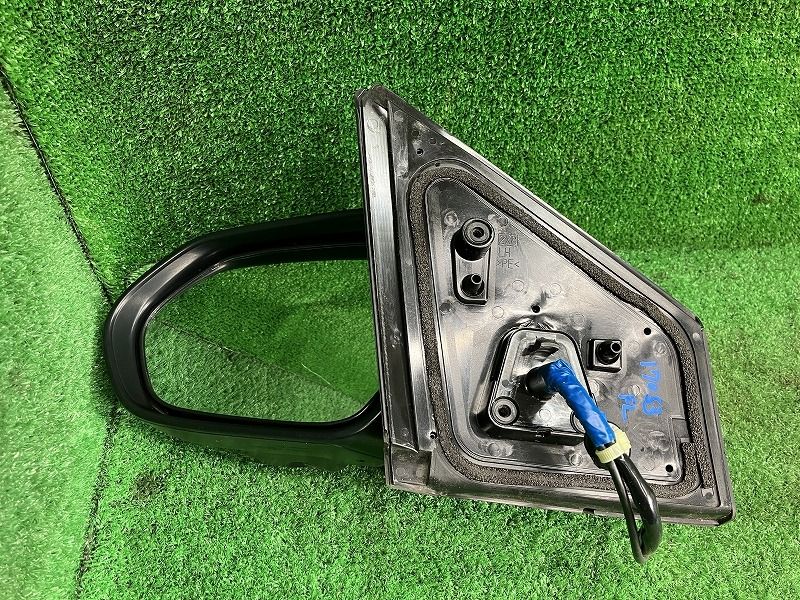 ヤリス MXPH15 左サイドミラー ドアミラー ハイブリッドG 4WD イチコ 8343 87940-K0400 3T3