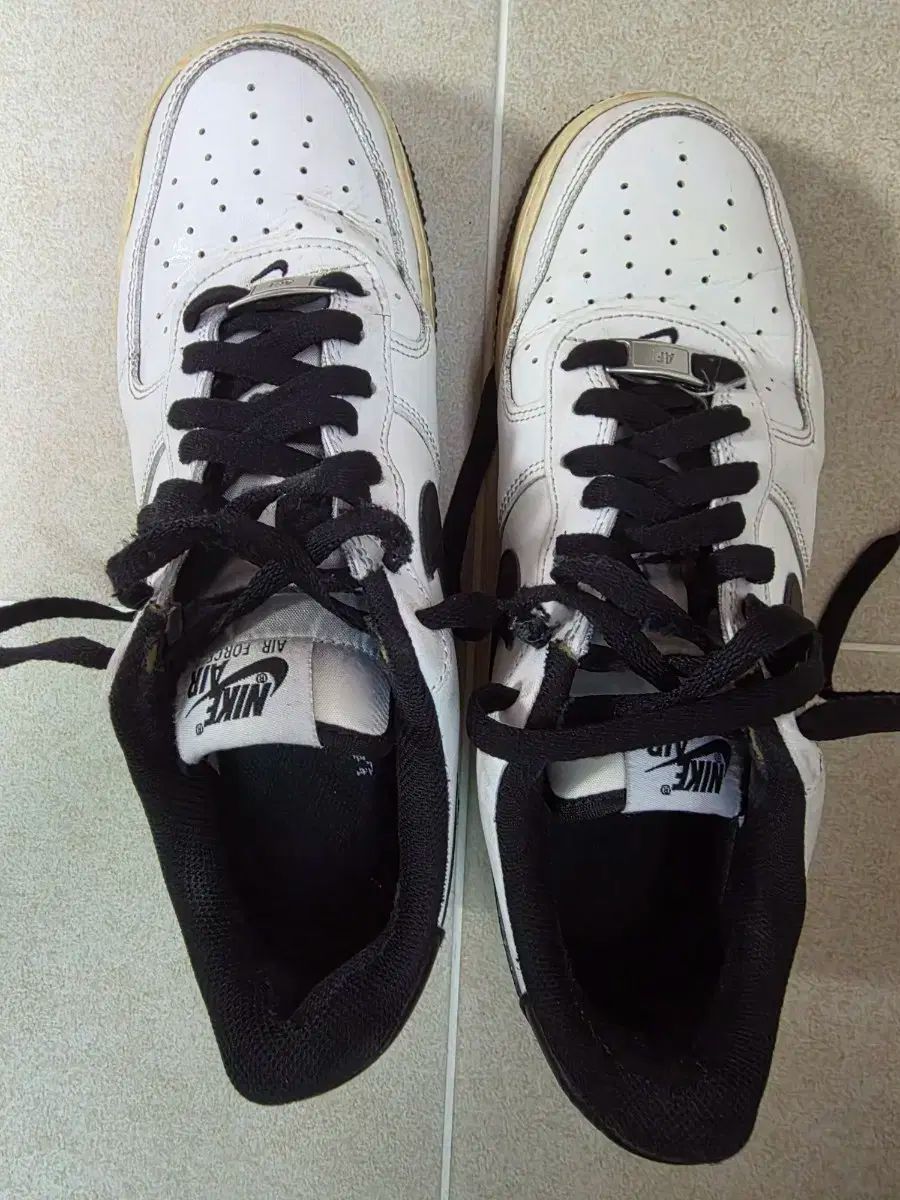 ナイキ エアフォース
