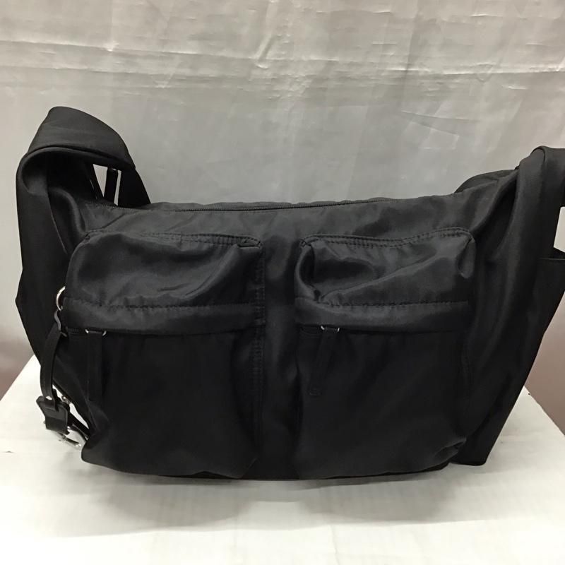 ジーナシス　ナイロンベルトボディＢＡＧ　ブラック JEANASIS(ジーナシス) / ナイロンベルトボディバッグ/ショルダー