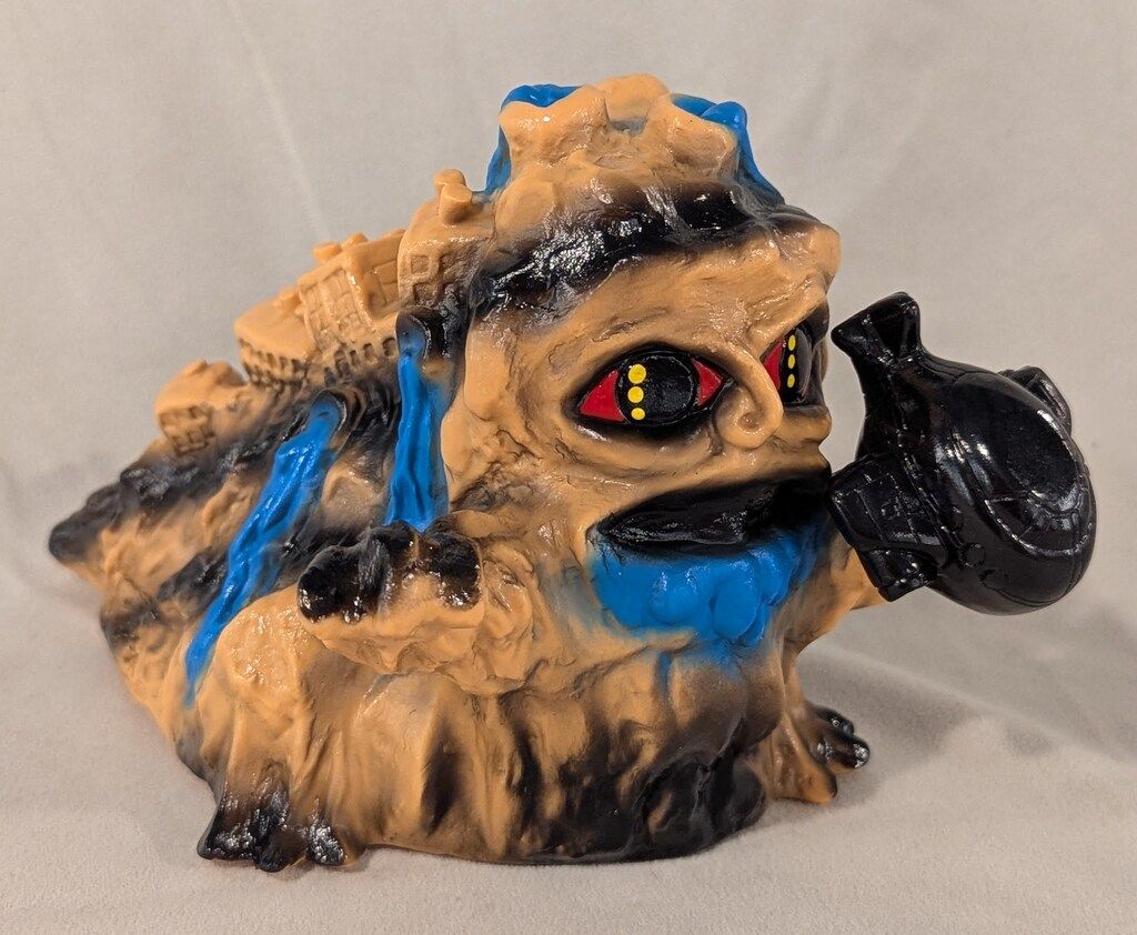 RAMPAGE TOYS KOUJOURA オレンジ成型/青/黒塗装 - メルカリ