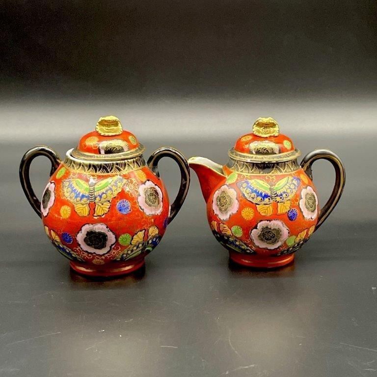 宮島 朱金花蝶図