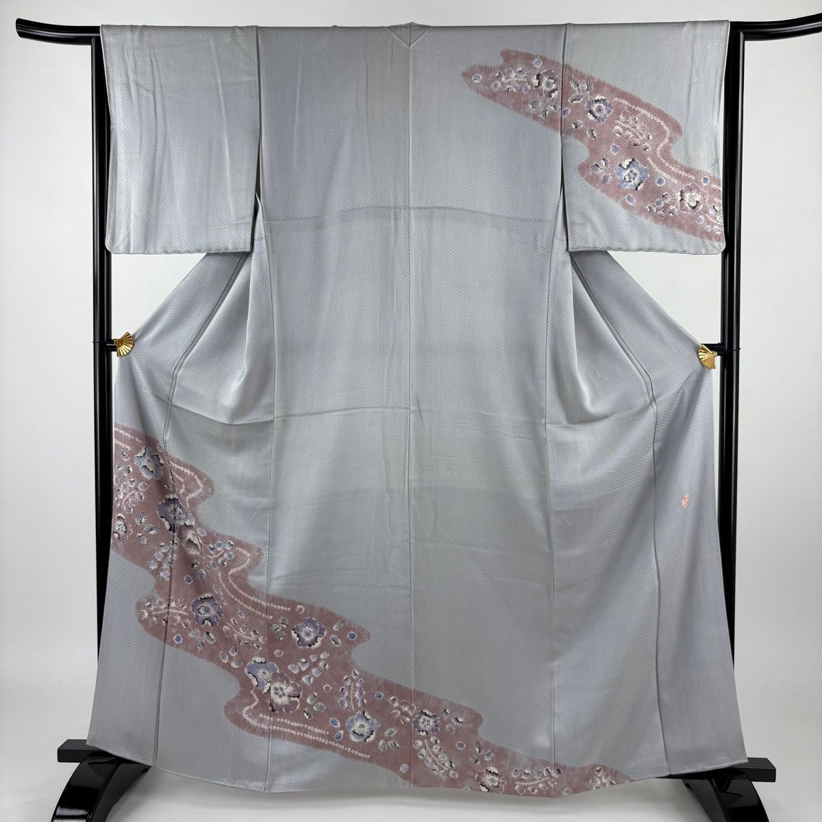 訪問着 身丈163cm 裄丈64cm M 袷 落款 草花 霞 絞り ぼかし 灰色 正絹 秀品