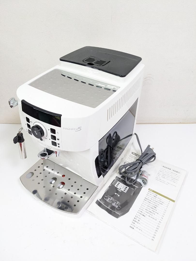 デロンギ マグニフィカS ECAM22112W コンパクト全自動コーヒー