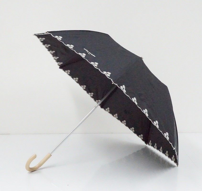 【新品未使用】ミラ・ショーン フリルアクセント 楽折晴雨兼用傘 ミラ・ショーン フリルアクセント 楽折晴雨兼用傘- ショップ