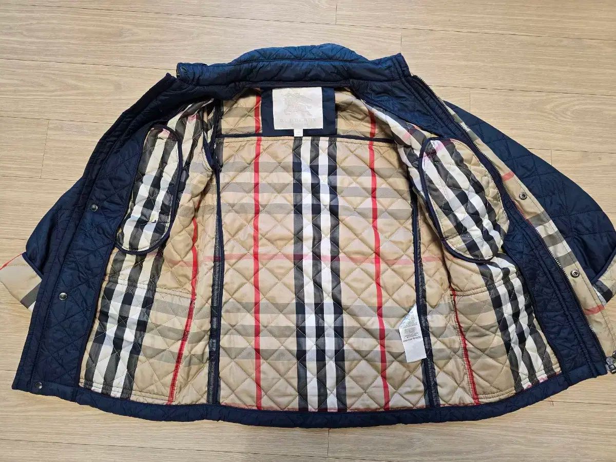 バーバリー キッズ キルティング ジャケット 10 Y 140