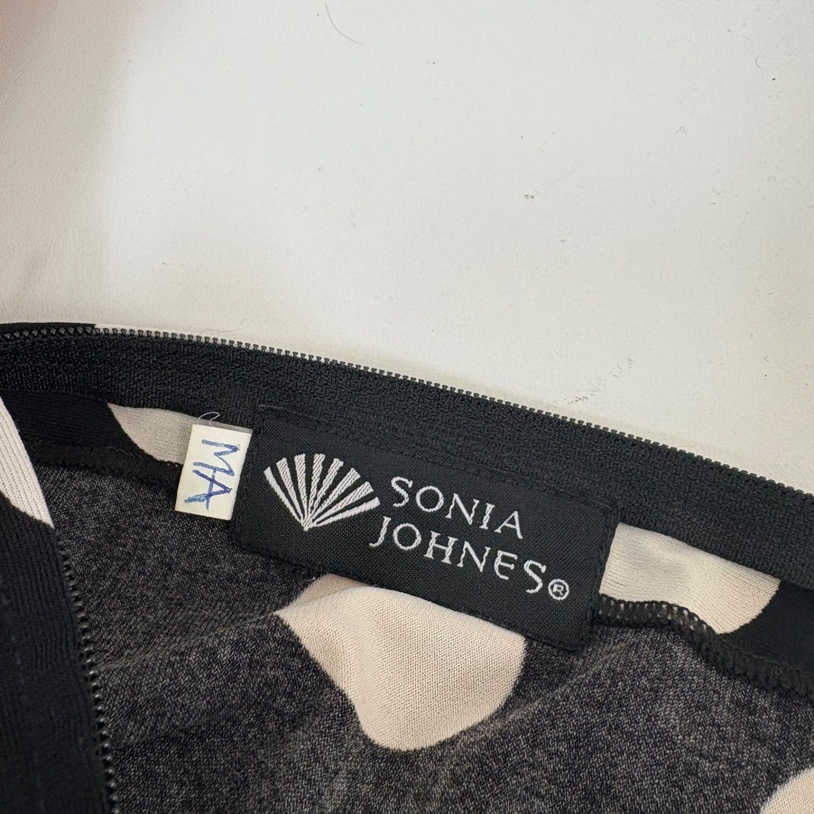 ソニアジョーンズ フラメンコ衣装