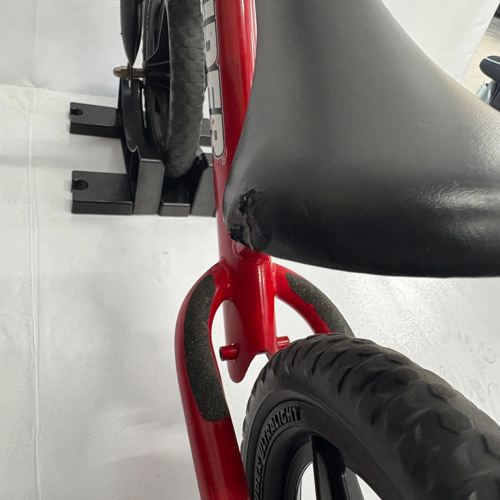 STRIDER ストライダー バランスバイク 12インチ レッド キッズ自転車 STRIDER ストライダー 12 ST-4 バランスバイク レッド 赤 STRIDER