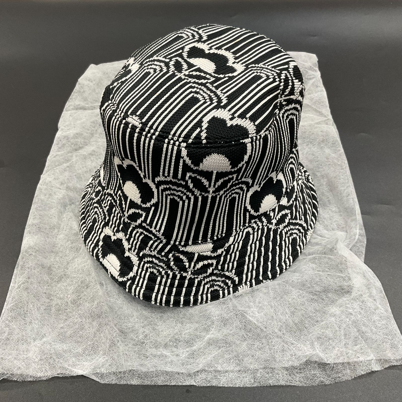 PRADA トライアングルロゴ フラワー ハット D25074158